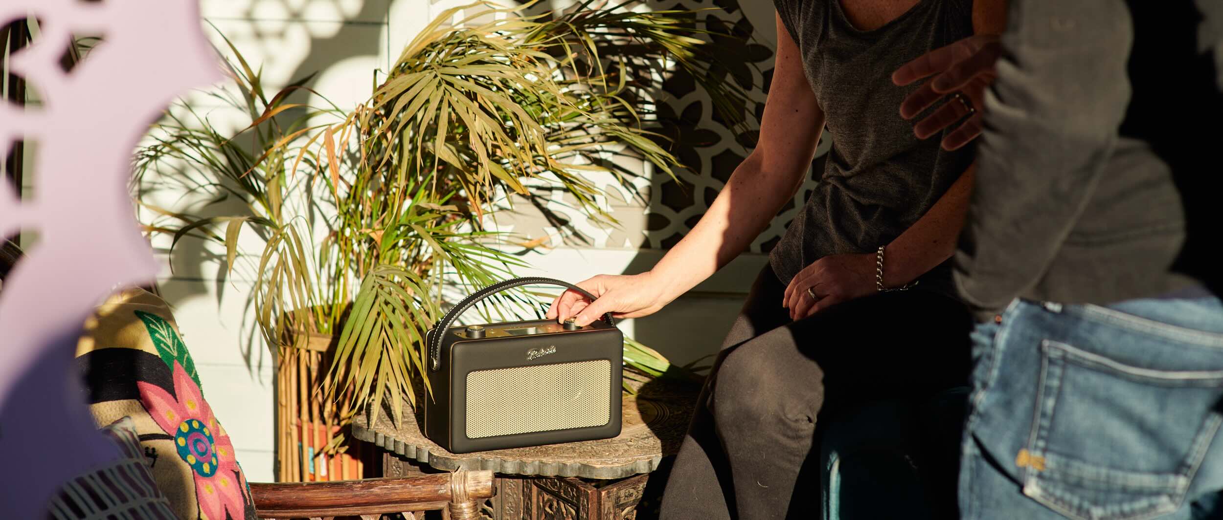 Revival Icon - Black